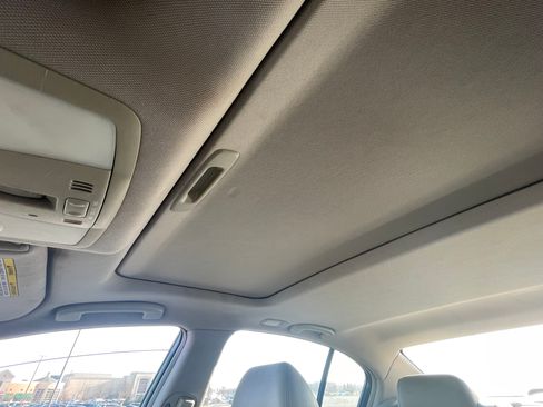 Used 2009 INFINITI G37 Journey w/ Premium Pkg image 14