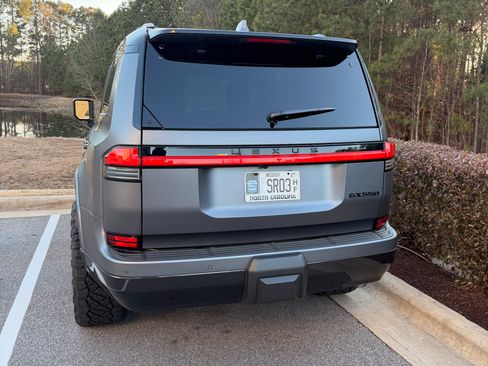 Used 2025 Lexus GX 550 w/ Cold Area Package image 6