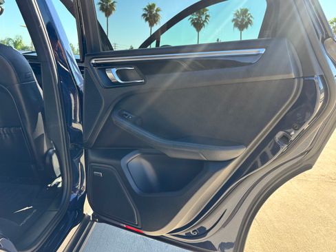 Used 2017 Porsche Macan Sport Edition image 24