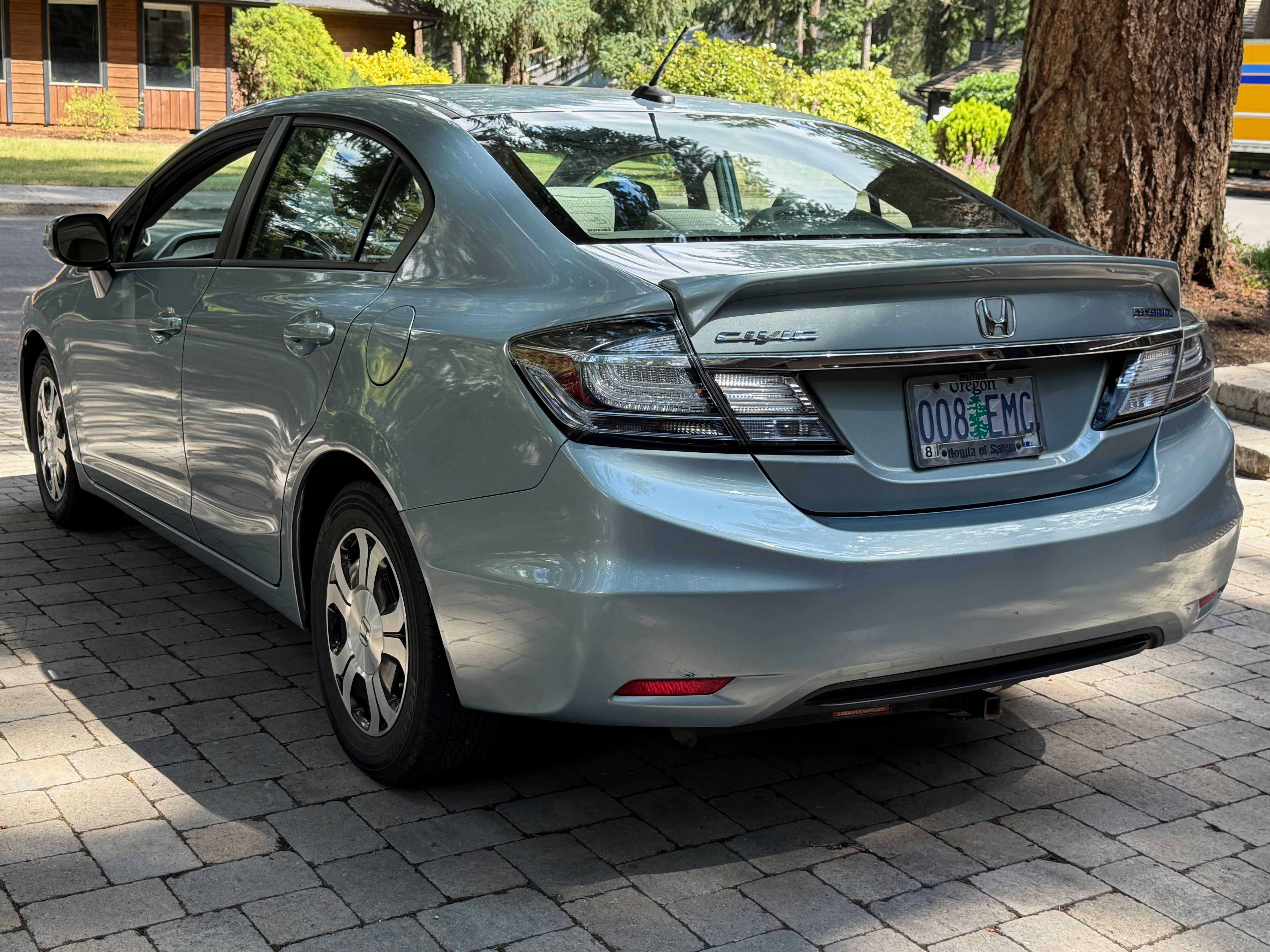 Used 2013 Honda Civic Hybrid Sedan image 6