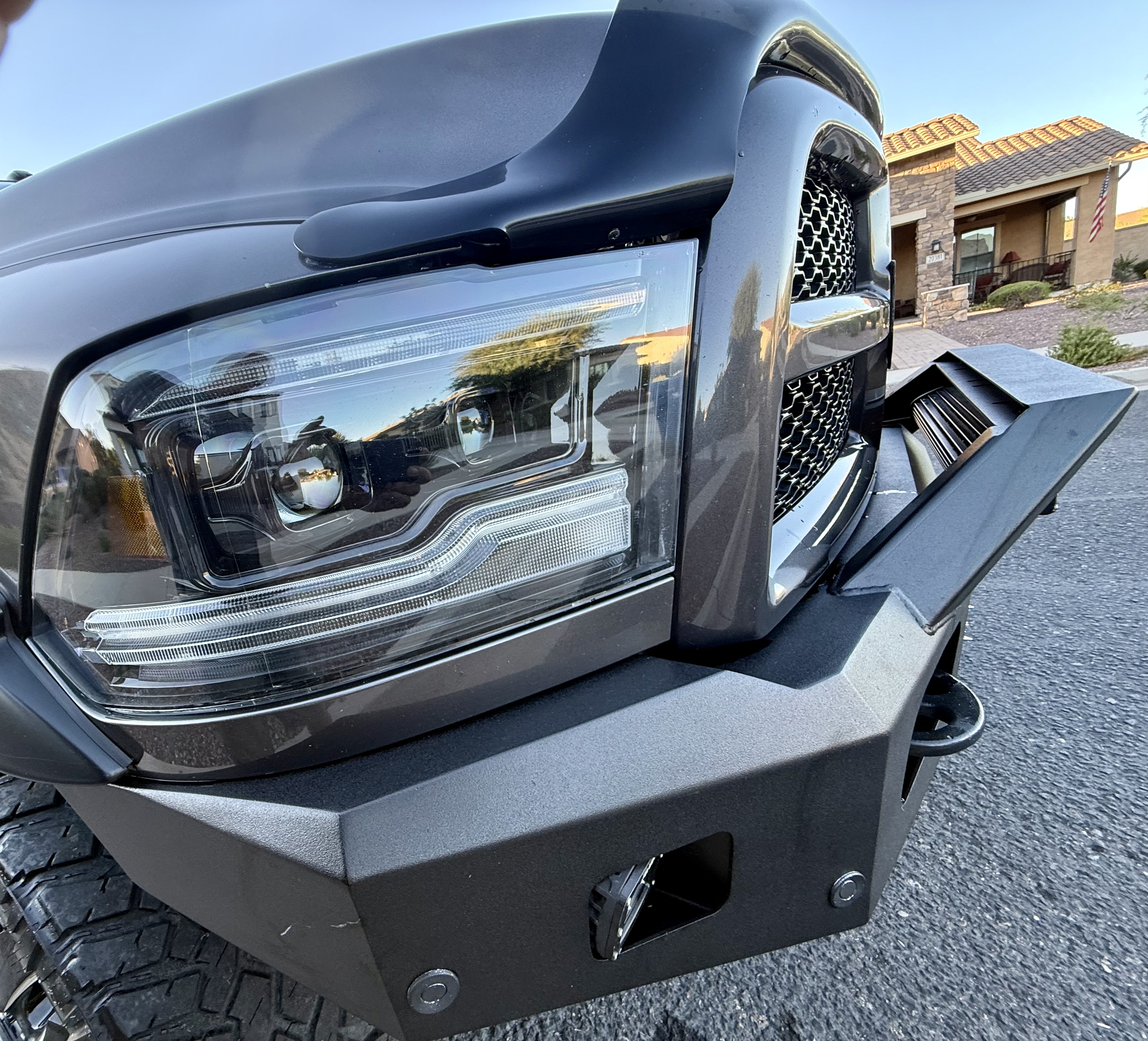 Used 2016 RAM 3500 Laramie w/ Convenience Group AWD/4WD image 9