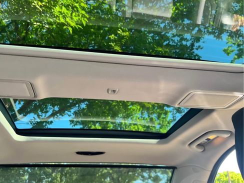 Used 2012 Mercedes-Benz S 550 image 9