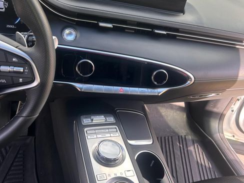 Used 2024 Genesis GV70 2.5T w/ Sport Prestige Package image 21