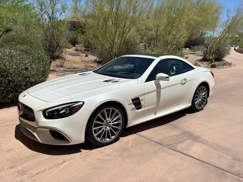 Used 2020 Mercedes-Benz SL 550 image 15
