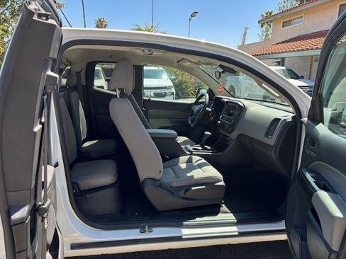 Used 2021 Chevrolet Colorado W/T w/ Custom Special Edition image 10