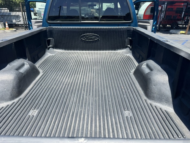 Used 2000 Ford F350 2WD Crew Cab DRW Super Duty image 27