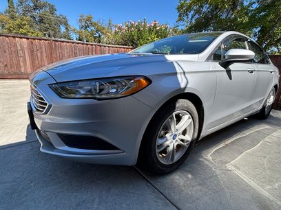 Used 2018 Ford Fusion SE w/ Fusion SE Technology Package