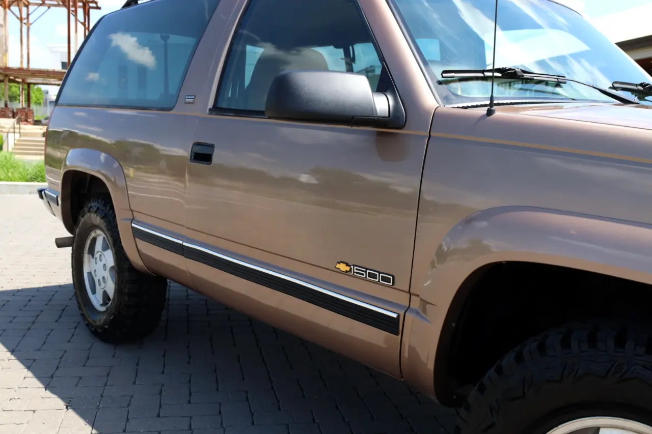 Used 1994 Chevrolet Blazer 4WD image 10