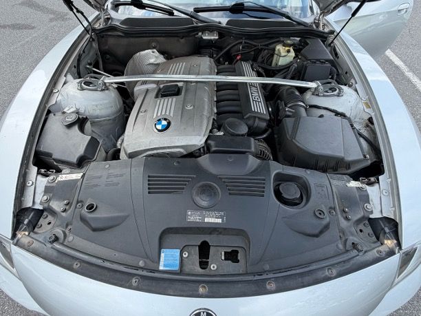 Used 2006 BMW Z4 3.0i RWD image 16