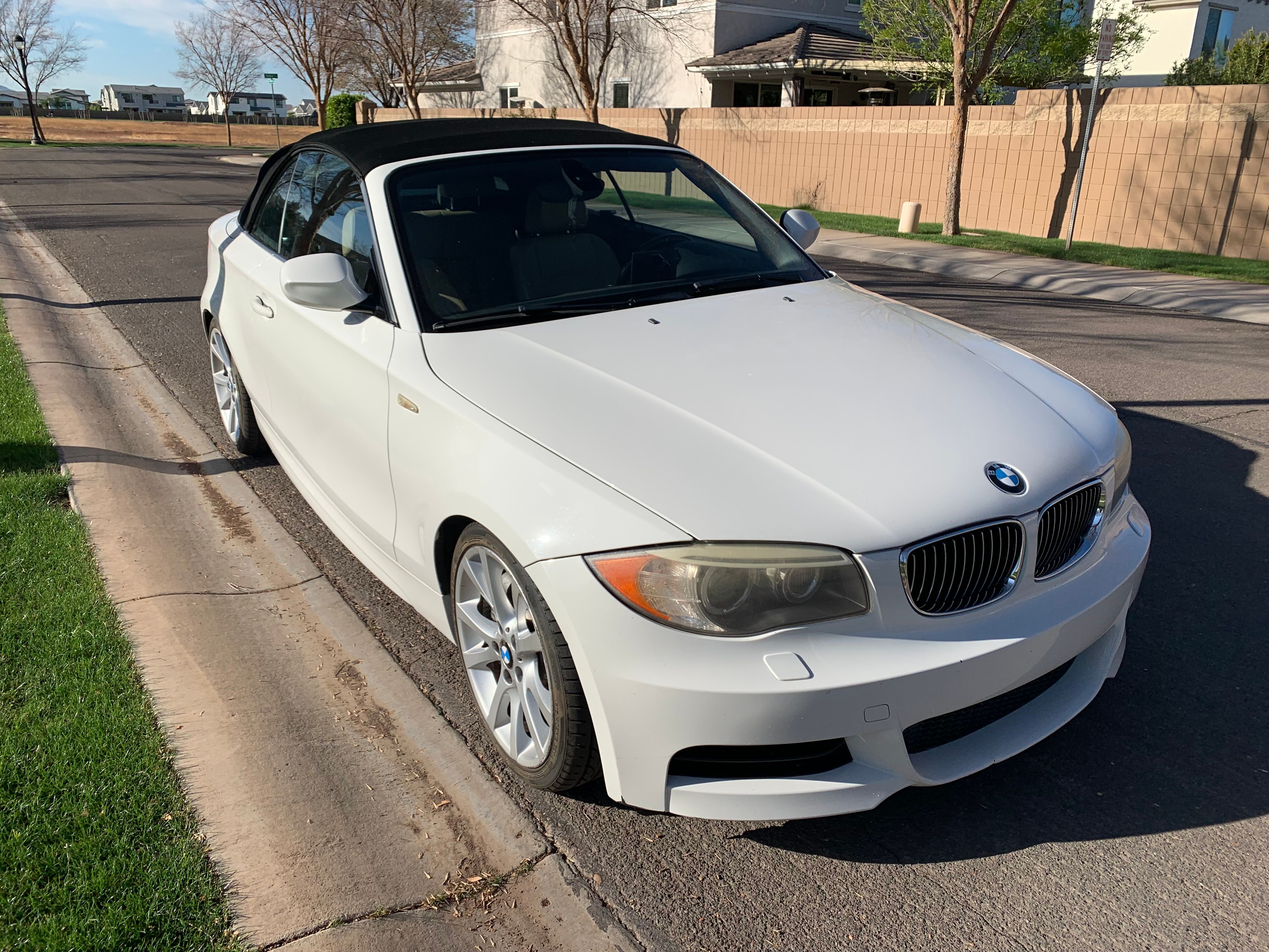 Used 2012 BMW 135i Convertible RWD image 6