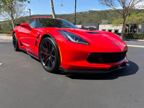 Used 2019 Chevrolet Corvette Grand Sport image 1
