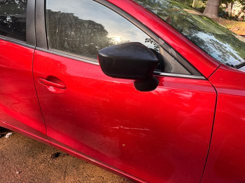 Used 2016 MAZDA MAZDA3 i Touring w/ Popular Equipment Package FWD image 8