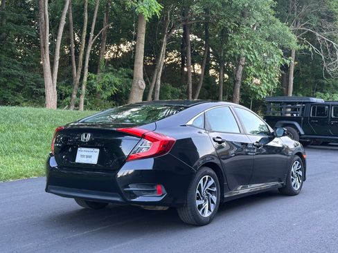 Used 2016 Honda Civic EX image 9