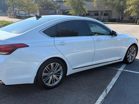 Used 2018 Genesis G80 3.8 w/ Option Group 03 RWD image 4