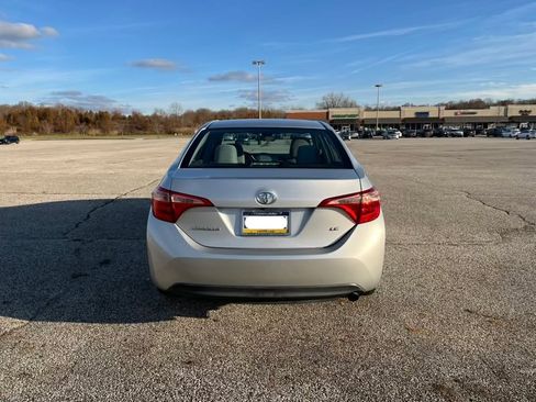 Used 2018 Toyota Corolla LE image 10