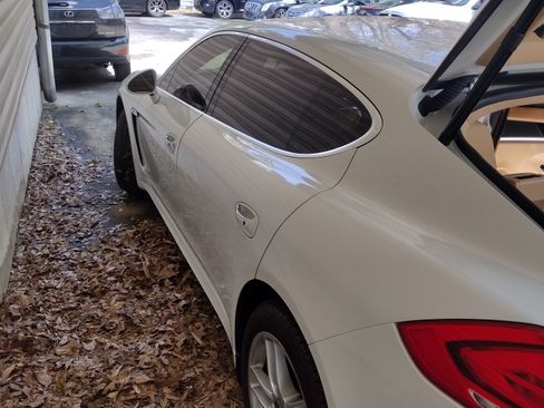 Used 2014 Porsche Panamera 4S Executive image 19