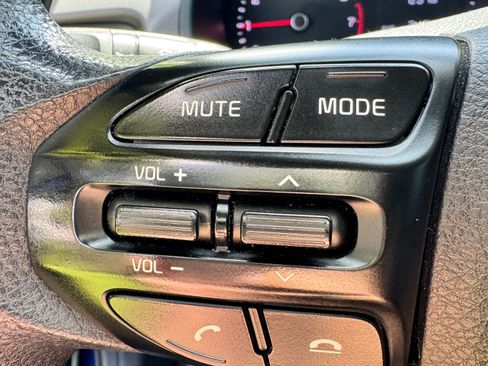 Used 2018 Kia Rio S FWD image 15