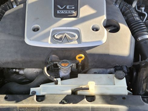 Used 2010 INFINITI G37 x Sedan w/ Premium Pkg image 11