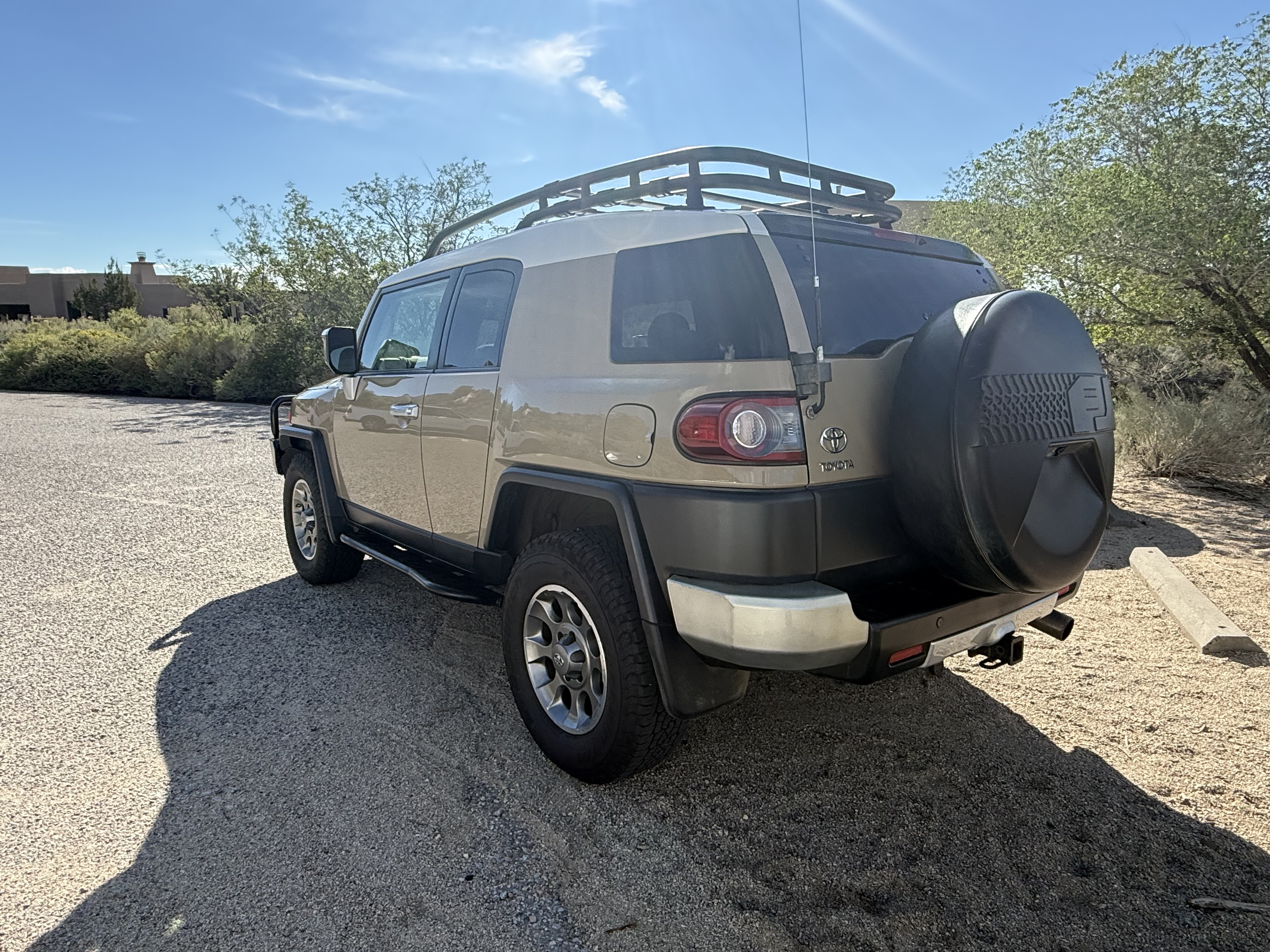 Used 2012 Toyota FJ Cruiser 4WD w/ Upgrade Pkg image 6