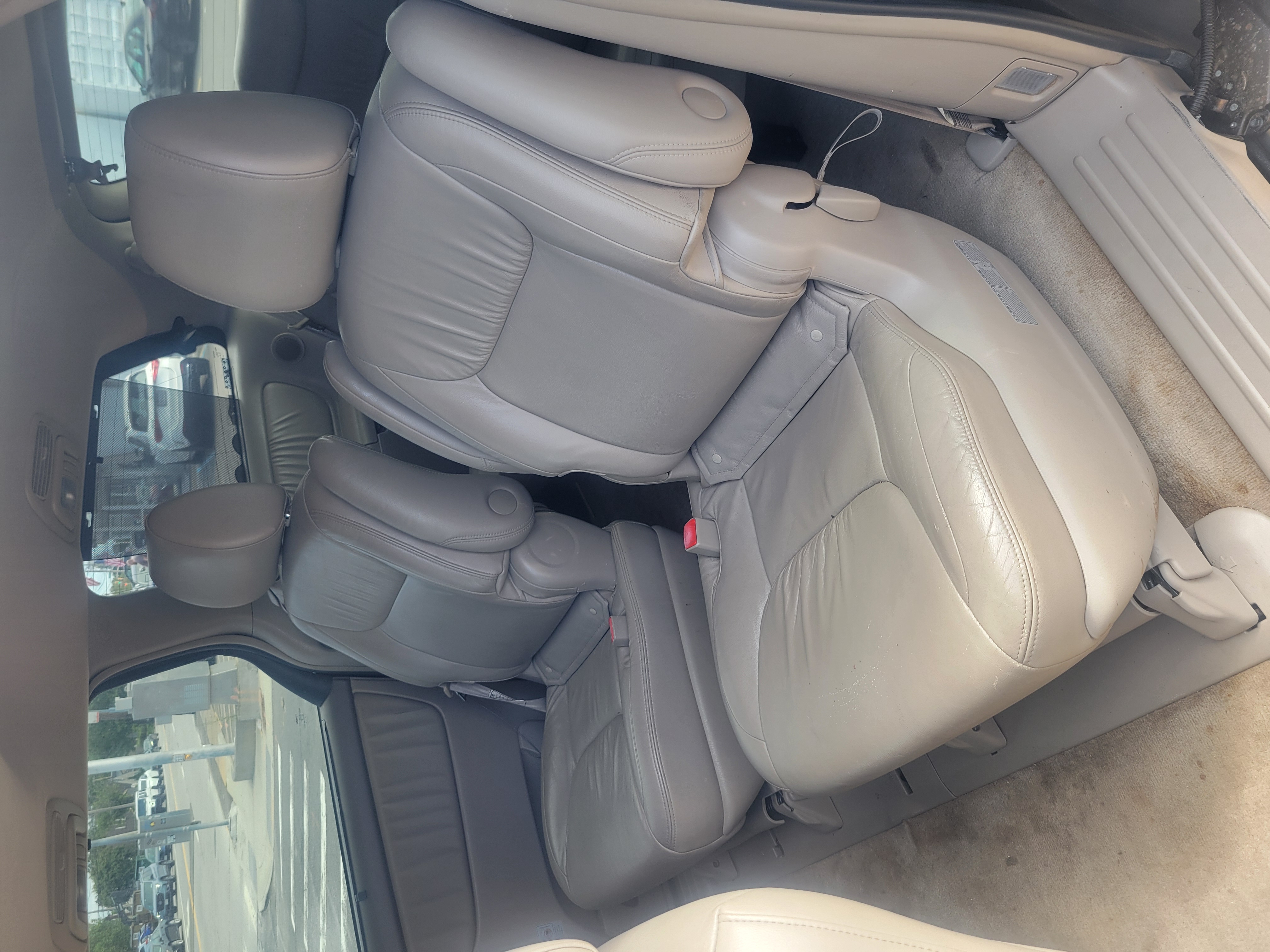 Used 2010 Toyota Sienna AWD image 4