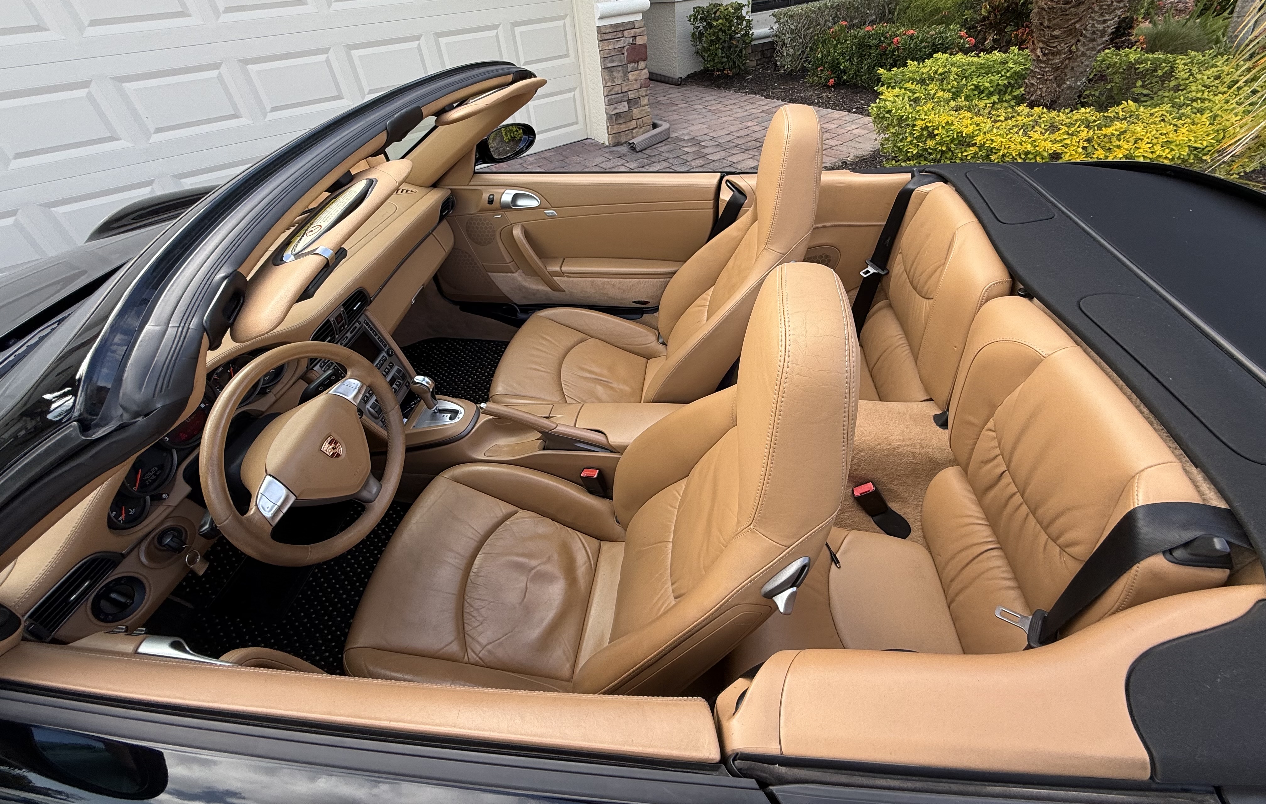 Used 2005 Porsche 911 Carrera RWD image 6