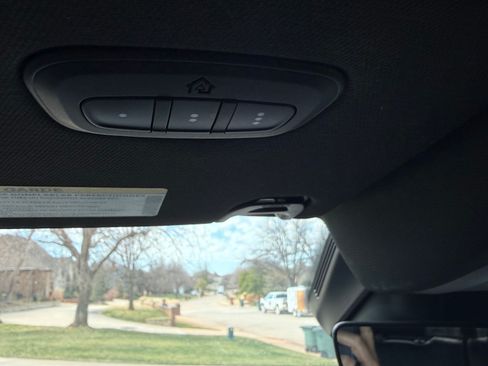 Used 2020 RAM 1500 Limited w/ Black Appearance Package image 18