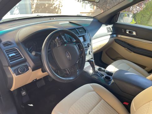 Used 2017 Ford Explorer FWD image 19