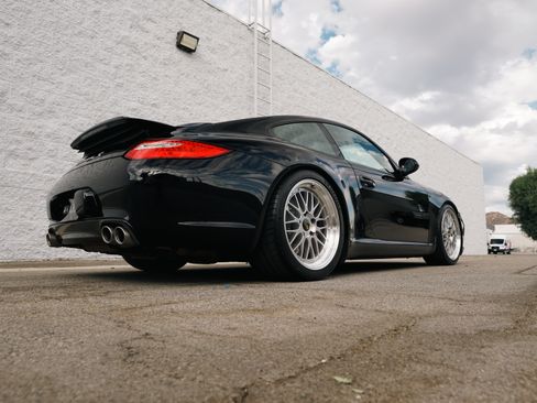Used 2010 Porsche 911 Carrera S image 14