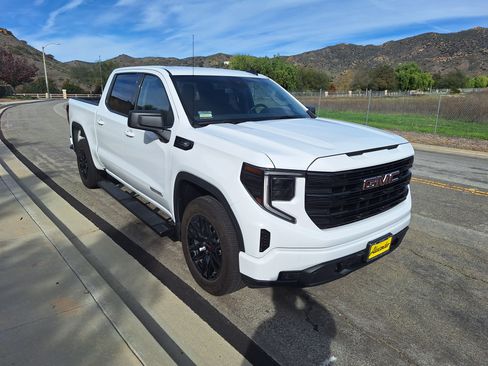 Used 2024 GMC Sierra 1500 Elevation image 4