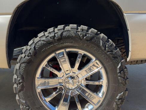 Used 2004 Chevrolet Silverado 1500 LT AWD/4WD image 19