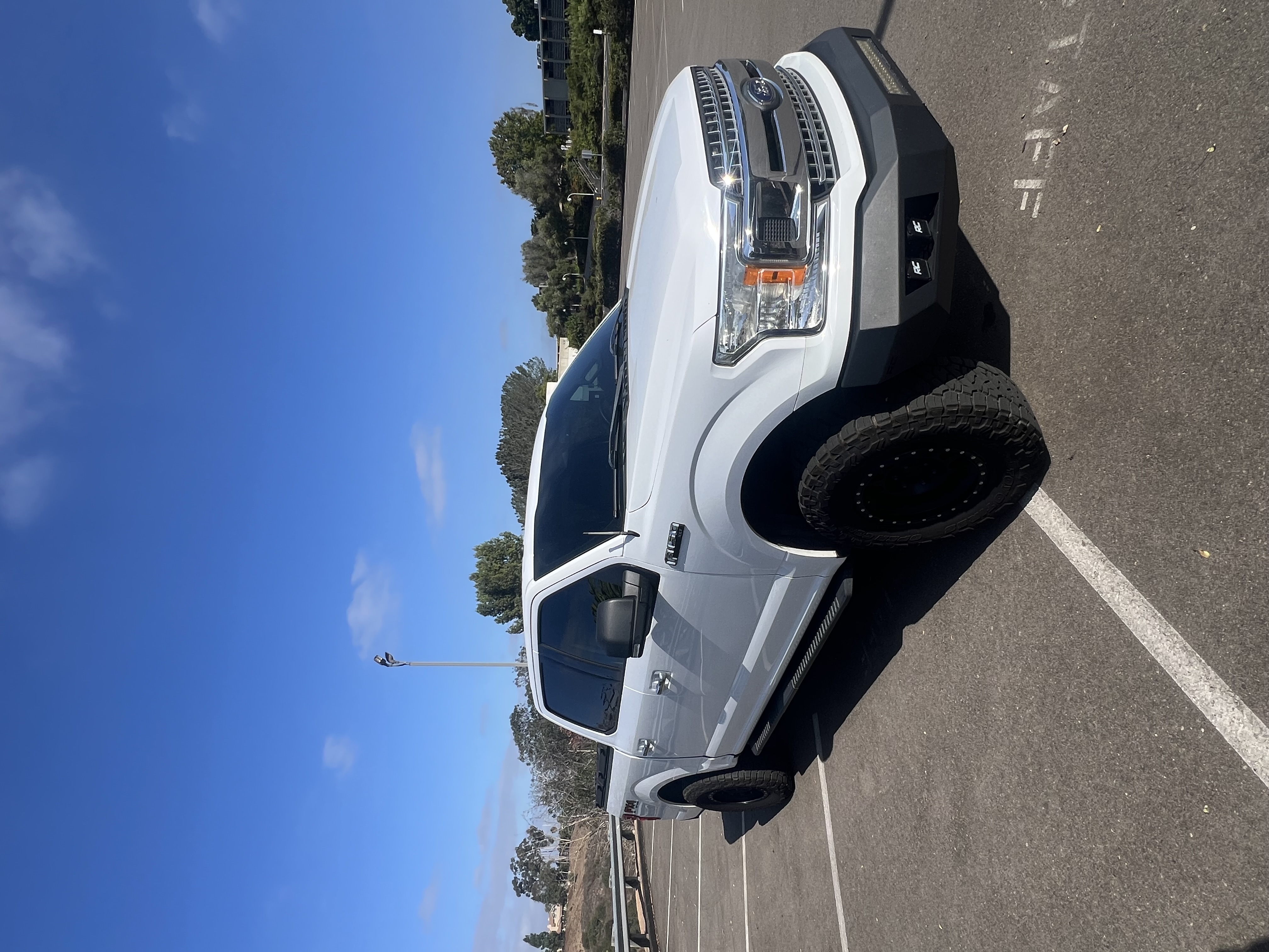 Used 2018 Ford F150 XLT w/ Equipment Group 302A Luxury AWD/4WD image 5
