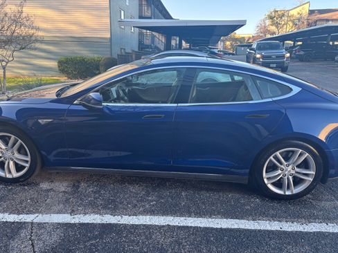 Used 2015 Tesla Model S 90D image 1