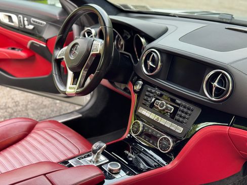 Used 2013 Mercedes-Benz SL 550 image 13