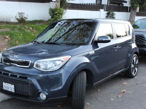 Used 2015 Kia Soul ! w/ Sun & Sound Package image 5