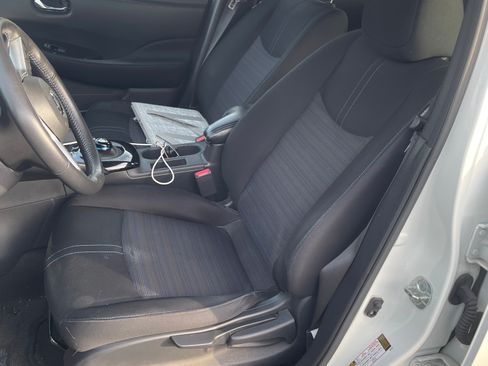 Used 2019 Nissan Leaf SV Plus w/ Protection Package image 9