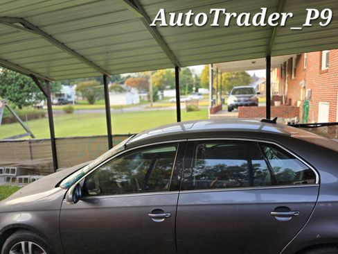 Used 2006 Volkswagen Jetta TDI image 11