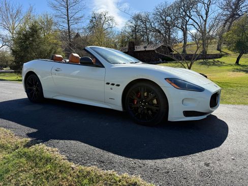 Used 2012 Maserati GranTurismo Sport image 1