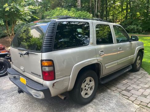 Used 2005 Chevrolet Tahoe LT w/ LT Preferred Equipment Group RWD image 4