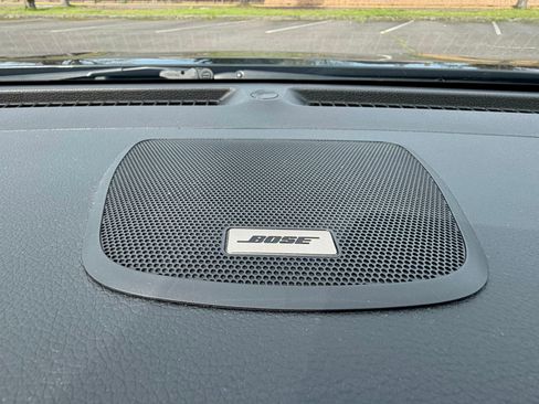 Used 2019 Nissan Rogue SL w/ Premium Package image 17