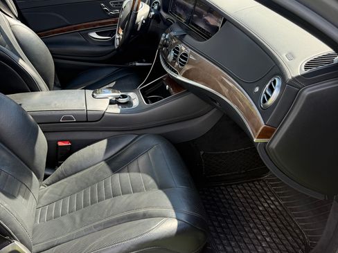 Used 2015 Mercedes-Benz S 550 S 550 4MATIC Sedan 4D image 13