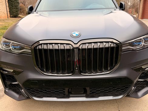 Used 2021 BMW X7 M50i image 6