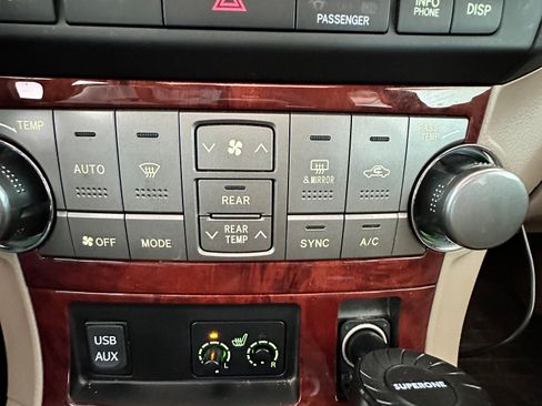 Used 2012 Toyota Highlander Limited image 30