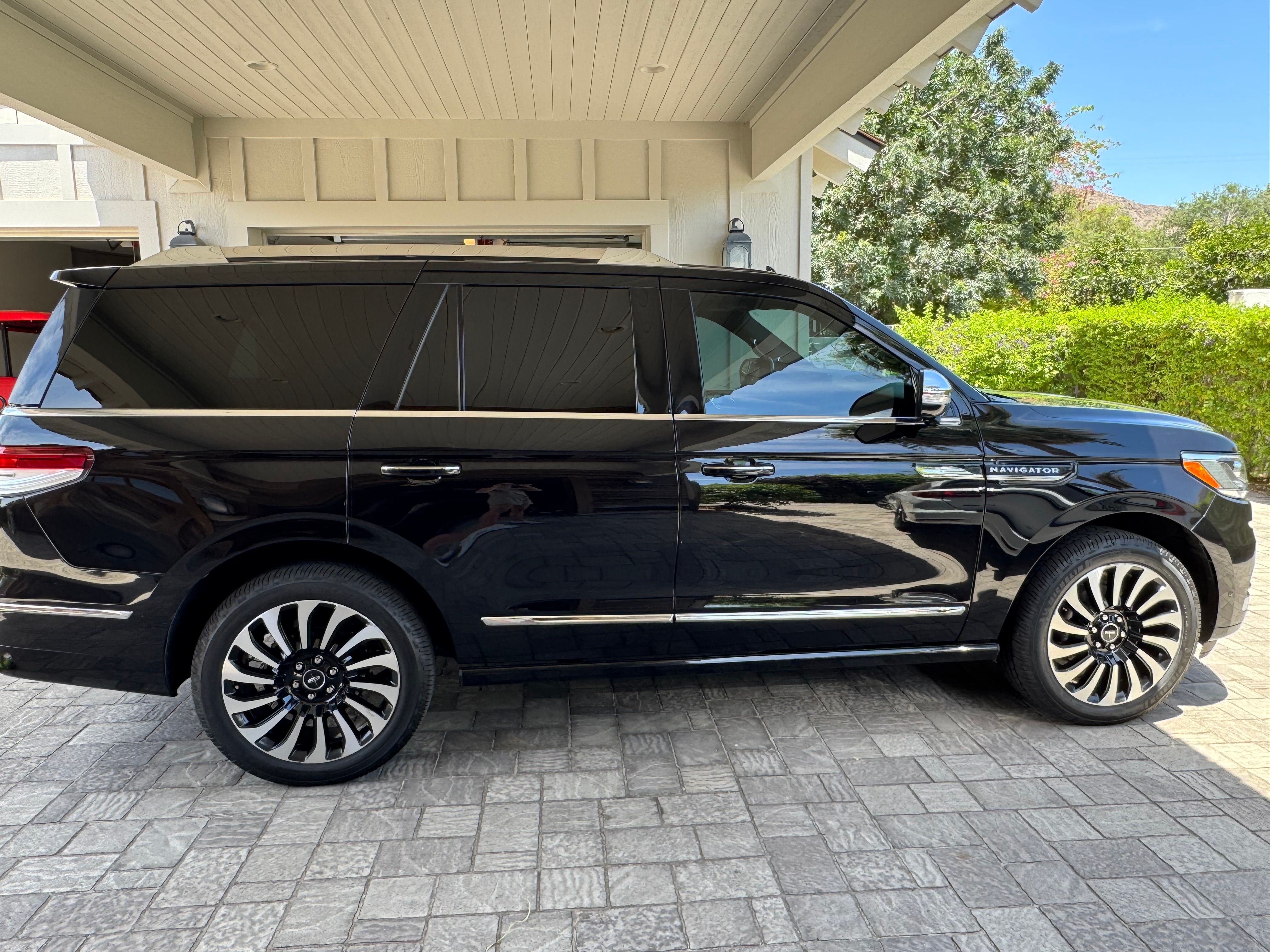 Used 2022 Lincoln Navigator Black Label AWD/4WD image 14