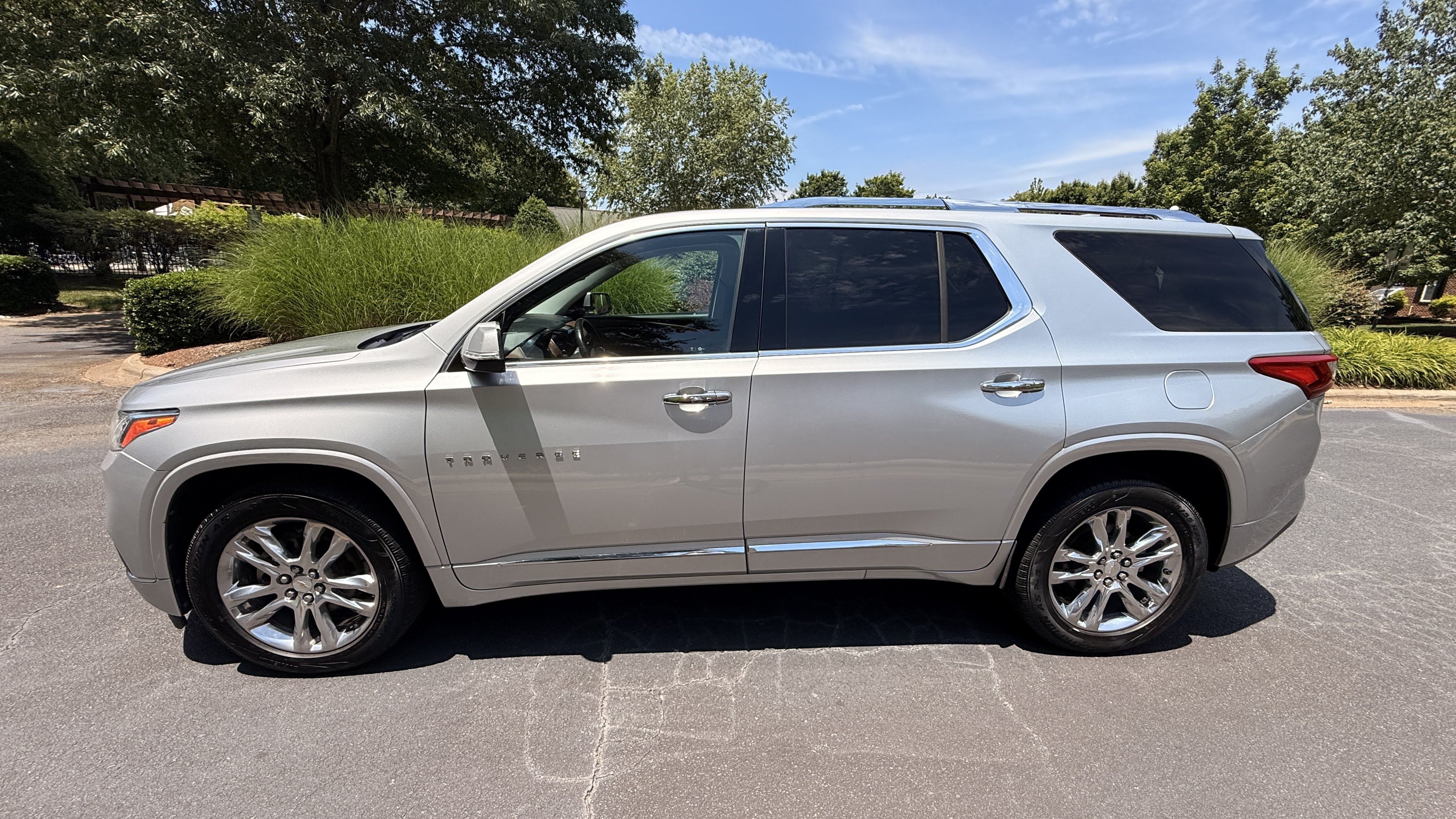 Used 2018 Chevrolet Traverse High Country AWD/4WD image 10