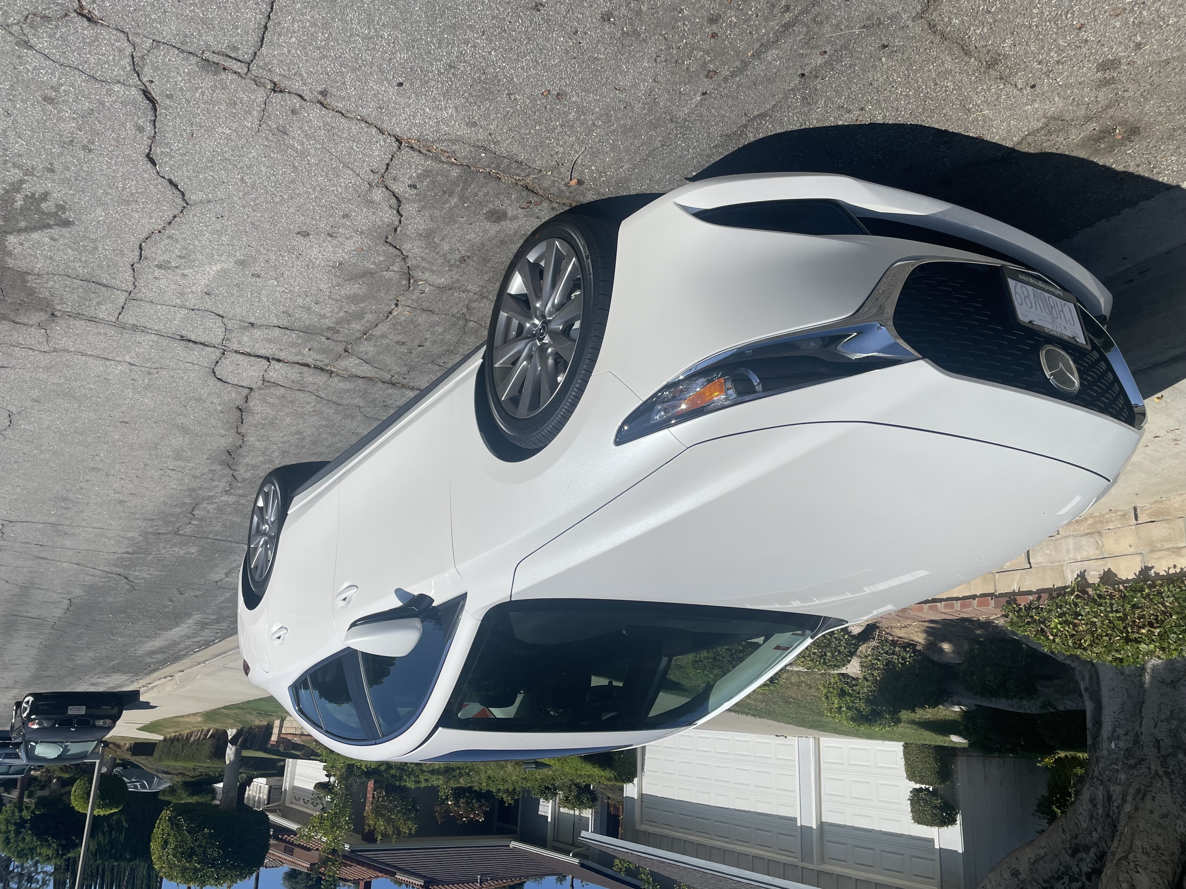 Used 2022 MAZDA MAZDA3 s FWD image 1