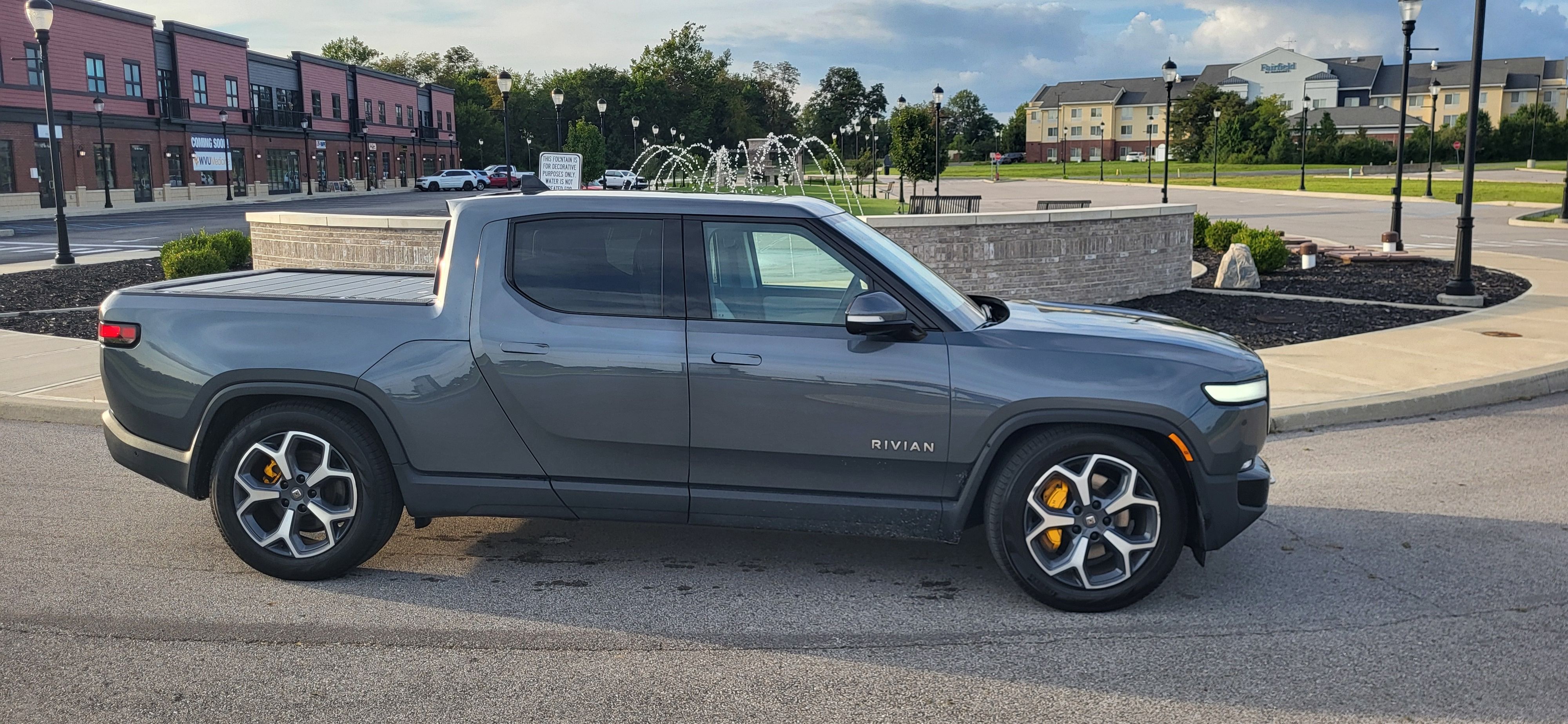 Used 2024 Rivian R1T Adventure Quad AWD/4WD image 1
