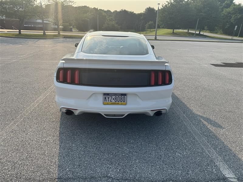Used 2016 Ford Mustang GT RWD image 11