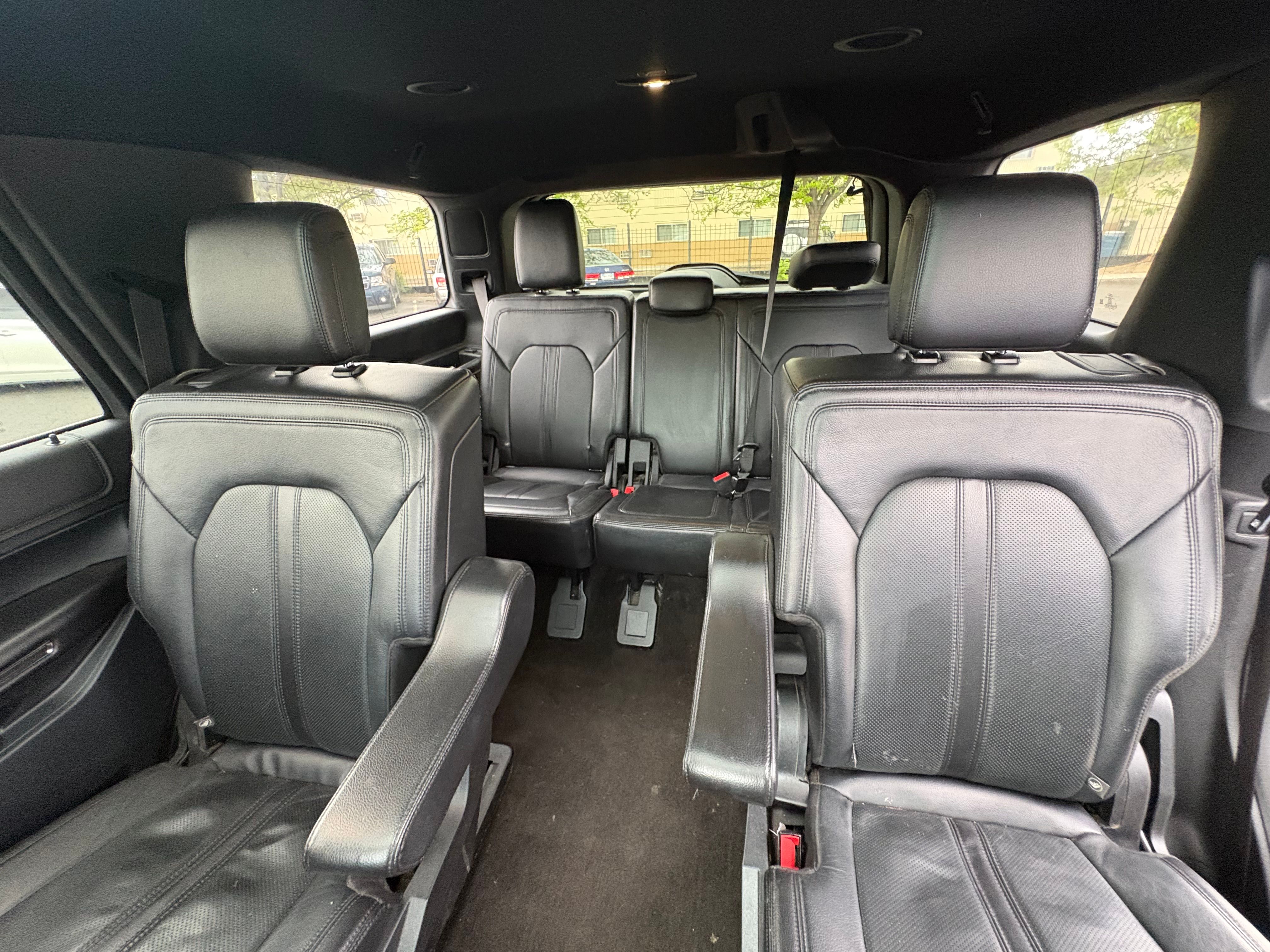 Used 2018 Ford Expedition Limited w/ Equipment Group 301A AWD/4WD image 8