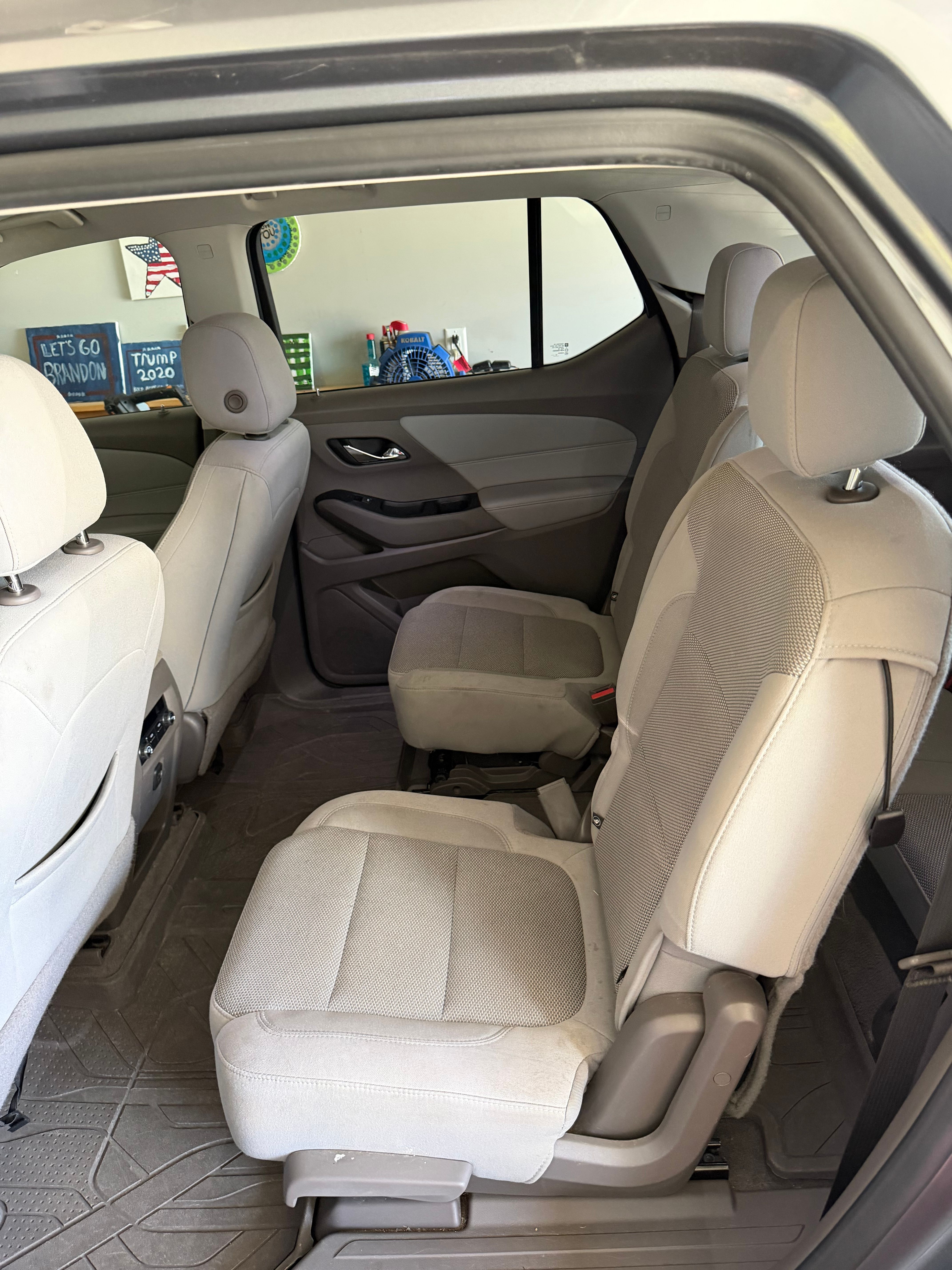 Used 2019 Chevrolet Traverse LT FWD image 11