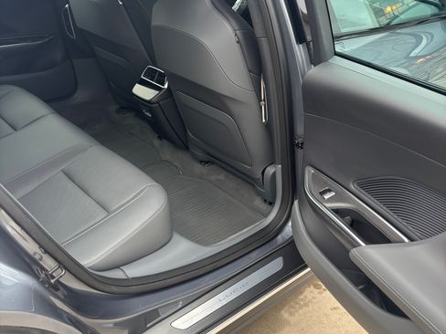 Used 2023 Lucid Air Pure image 10